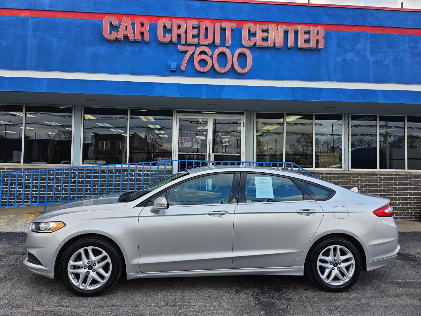 2013 SILVER Ford Fusion SE (3FA6P0HR8DR) with an 1.6L L4 DOHC 16V engine, located at 7600 S Western Ave., Chicago, IL, 60620, (773) 918-3980, 0.000000, 0.000000 - Photo#0